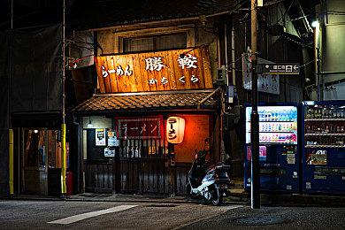 蟑螂模拟器 多人在线对战游戏《It'sRoachTime!》今日发售 